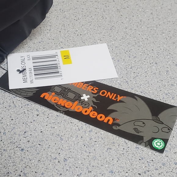 SpongeBob Members Only Puffer - Picture 4 of 6